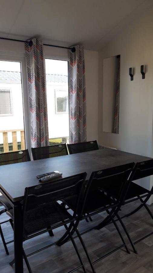 Chalet Park Zeeberm Commv オーストダインケルケ エクステリア 写真