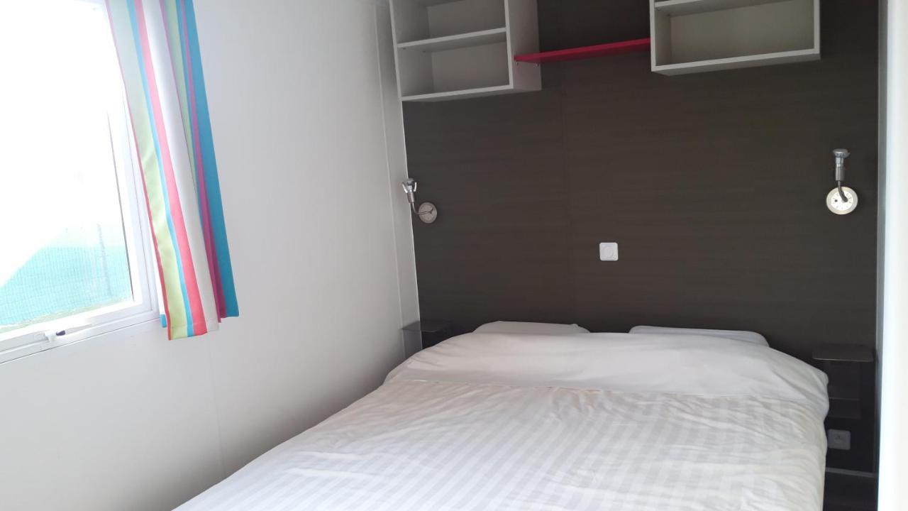 Chalet Park Zeeberm Commv オーストダインケルケ エクステリア 写真